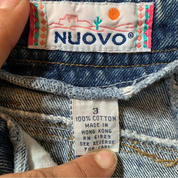 Vintage Nuovo High Waisted Tapered Jeans size 3 (waist 23.75") - Picture 8 of 8